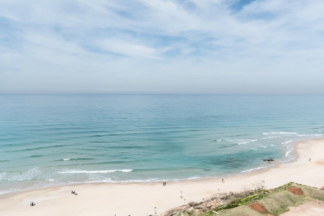 Beach Apartment Herzelia Exterior foto